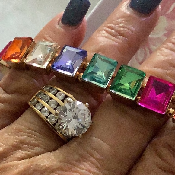 Bracelet with colored stones Stretchy gold tone background size large. - Picture 9 of 14